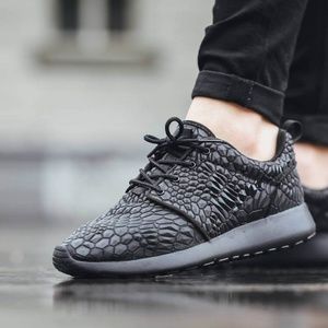 Nike Roshe Run One DMB black